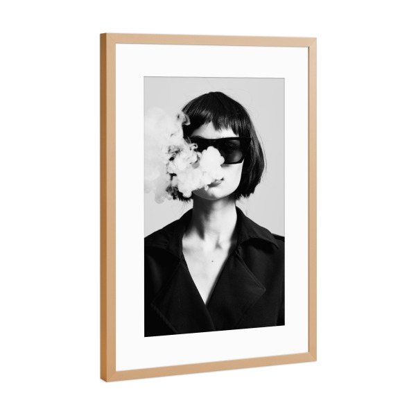 Poster mit Rahmen Kupfer "Smoking Woman" artboxONE - Menschen,Schwarzweiß