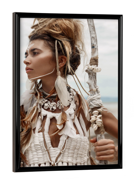 Poster mit schwarzem Rahmen "Warrior Princess Portrait" artboxONE - Natur,Reise,Menschen,Reise / Länder