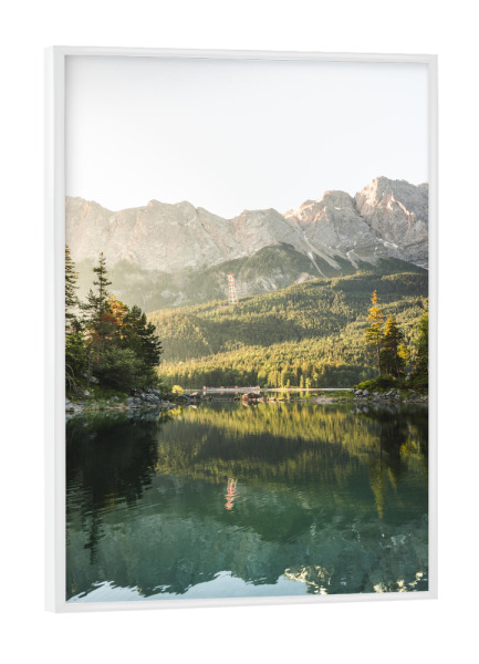 Poster mit weißem Rahmen "Lake Eibsee below the Zugspitze" artboxONE - Natur,Reise,Reise / Länder