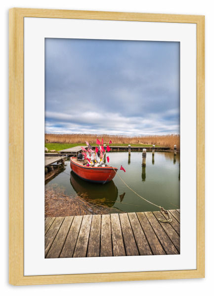 Poster mit Rahmen kiefer "Fischerboot am Bodden" artboxONE - Natur,Reise,Reise / Strand und Meer