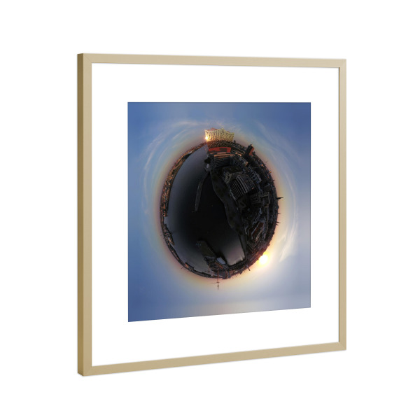 Poster mit Rahmen Gold "Gekrönter Hafen Hamburg - Sunset" artboxONE - Städte,Städte / Hamburg,Reise,Architektur,Reise / Länder