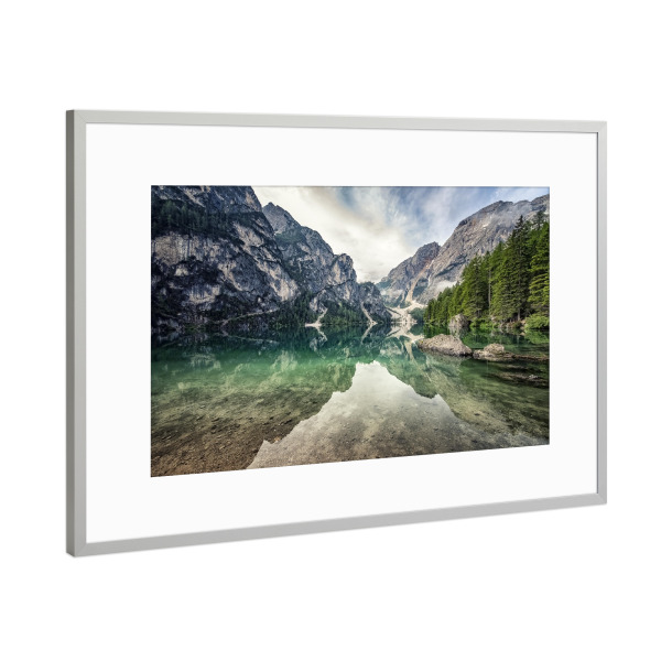 Poster mit Rahmen Silber "Reflection at Braies" artboxONE - Natur,Reise,Reise / Länder