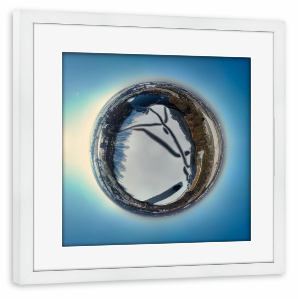 Poster mit Rahmen weiß "See "Hinterm Horn" in Hamburg" artboxONE - Städte,Städte / Hamburg,Natur,Reise,Reise / Länder