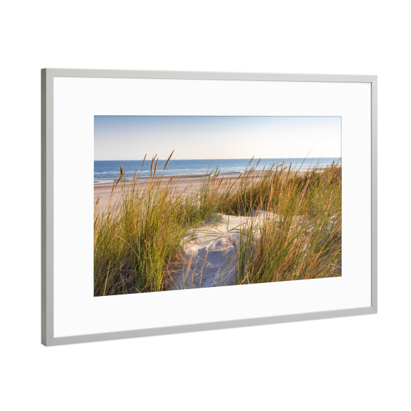 Poster mit Rahmen Silber "Dünenlandschaft am Meer" artboxONE - Natur,Reise,Reise / Strand und Meer