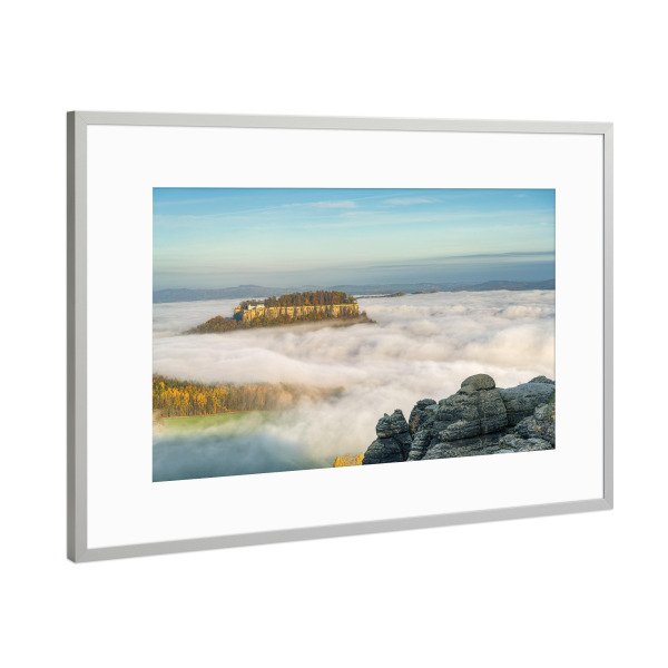Poster mit Rahmen Silber "Festung Königstein im Nebelmeer" artboxONE - Natur,Reise
