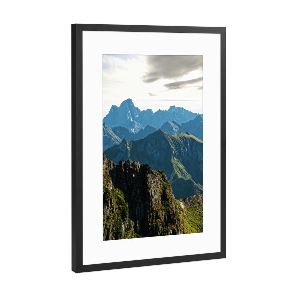 Poster mit Rahmen Schwarz (Metallic) "Berge auf den Lofoten" artboxONE - Natur,Reise