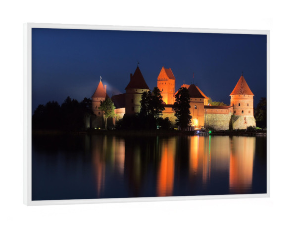 Poster mit weißem Rahmen "Litauen - Wasserburg Trakai" artboxONE - Städte,Natur,Reise,Architektur,Reise / Länder