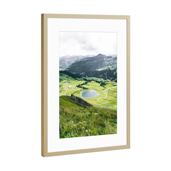 Poster mit Rahmen Gold "See in den Bergen" artboxONE - Natur,Reise
