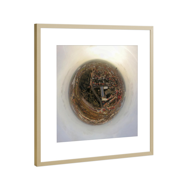 Poster mit Rahmen Gold "Wasserturm Wismar aus 100m Höhe" artboxONE - Städte,Reise,Architektur,Reise / Strand und Meer,Reise / Länder