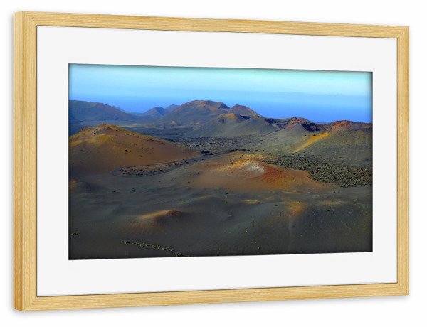 Poster mit Rahmen kiefer "Timanfaya Nationalpark, Lanzarote" artboxONE - Natur,Reise,Reise / Strand und Meer,Reise / Länder