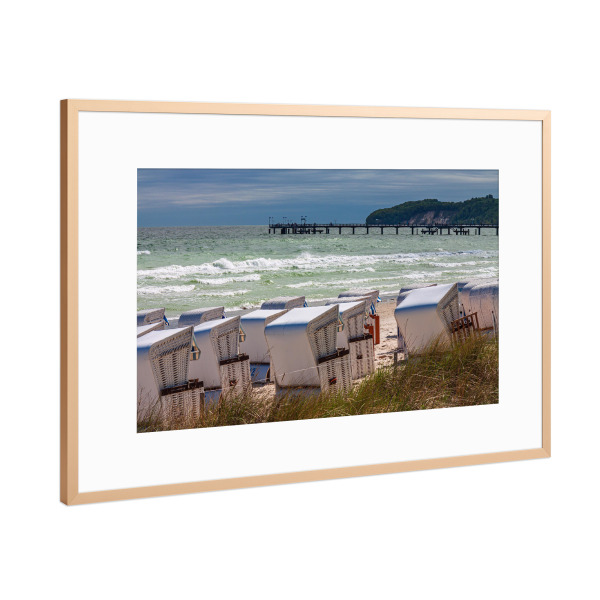 Poster mit Rahmen Kupfer "Seebrücke in Binz" artboxONE - Natur,Reise,Reise / Strand und Meer