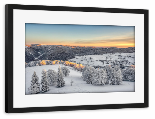 Poster mit Rahmen schwarz "Winter im Schwarzwald" artboxONE - Natur,Reise