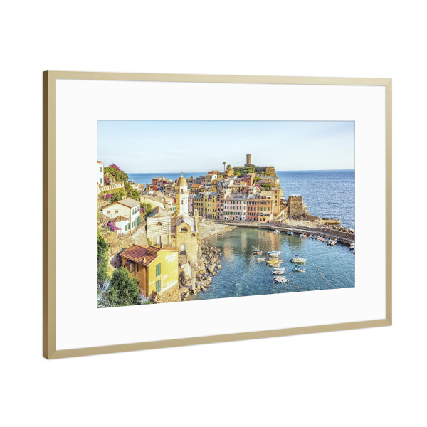 Poster mit Rahmen Gold "Vernazza in summer" artboxONE - Städte,Reise,Architektur,Reise / Länder