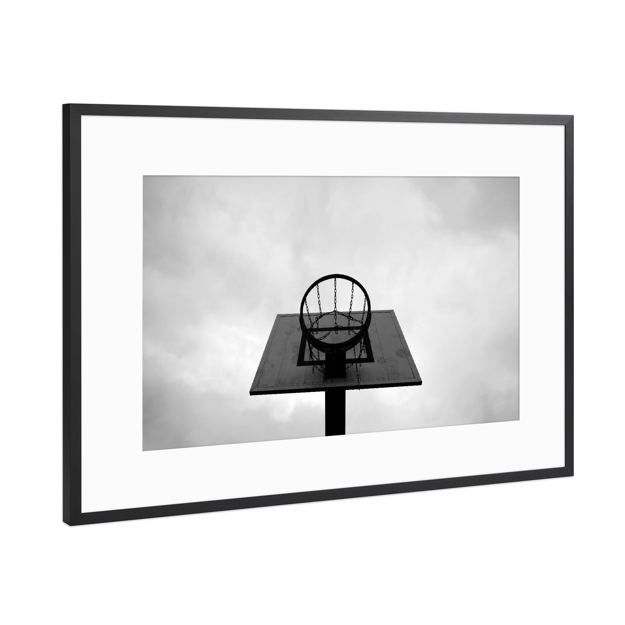 Poster mit Rahmen Schwarz (Metallic) "Basket" artboxONE - Schwarzweiß,Architektur,Sport