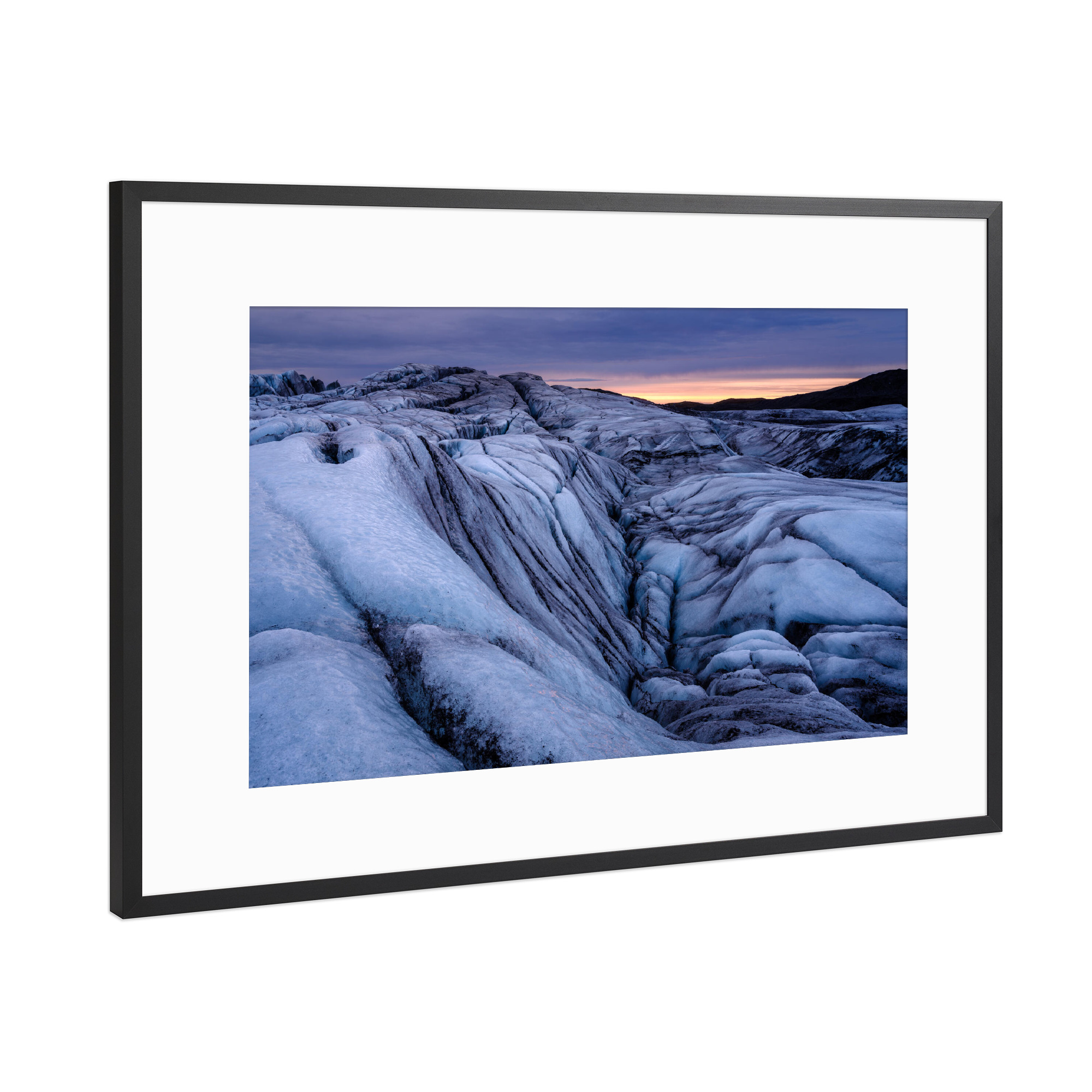 Poster mit Rahmen Schwarz (Metallic) "Dusk at Svinafellsjokull" artboxONE - Natur,Abstrakt