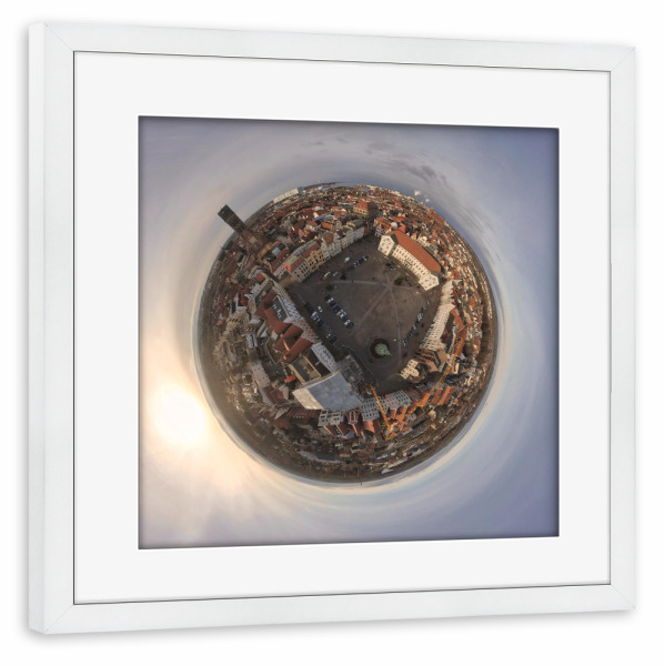 Poster mit Rahmen weiß "Wismar - Marktplatz im Zentrum" artboxONE - Städte,Reise,Architektur,Reise / Strand und Meer,Reise / Länder