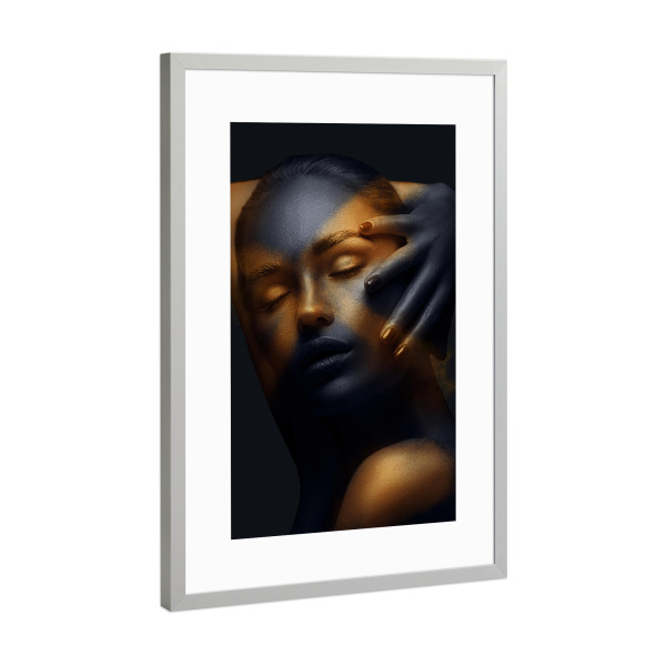 Poster mit Rahmen Silber "Spark Woman B" artboxONE - Menschen - Golden,Woman,Face,Female,Frau,Portrait