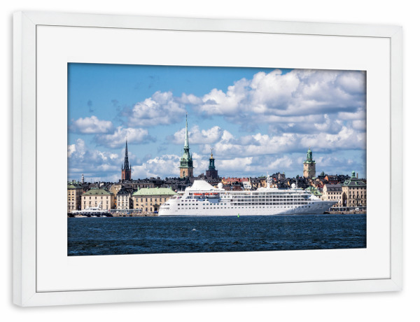 Poster mit Rahmen weiß "Schiff in Stockholm" artboxONE - Architektur,Reise / Strand und Meer,Reise / Länder,Städte / Stockholm