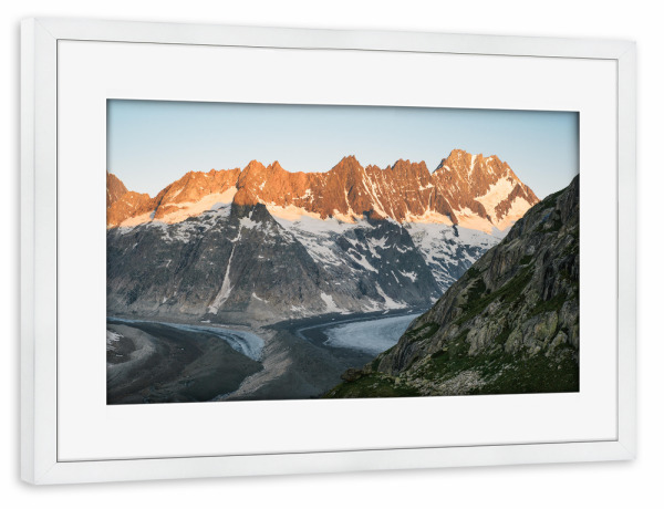 Poster mit Rahmen weiß "Lauteraarhorn at dawn" artboxONE - Natur