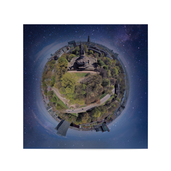 Poster 20x20 cm "Bismarck-Denkmal Nachtkunst" artboxONE - Städte,Städte / Hamburg,Reise,Architektur,Galaxy