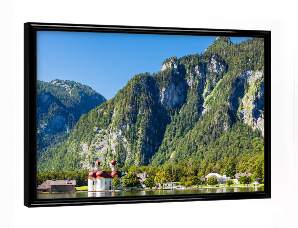 Poster mit schwarzem Rahmen "Sankt Bartholomä" artboxONE - Natur,Reise,Architektur