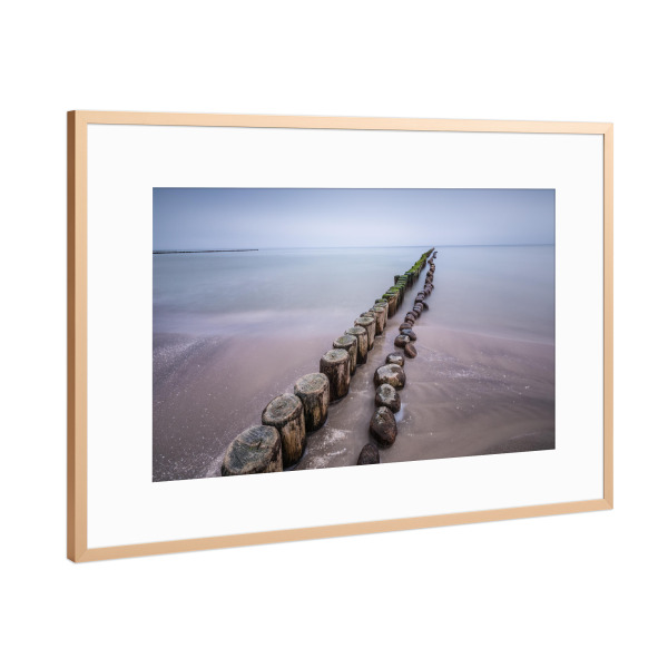 Poster mit Rahmen Kupfer "Holzbuhnen" artboxONE - Natur,Reise / Strand und Meer