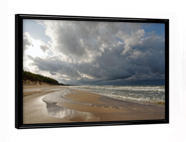 Poster mit schwarzem Rahmen "Einsamer Strand" artboxONE - Natur,Reise / Strand und Meer