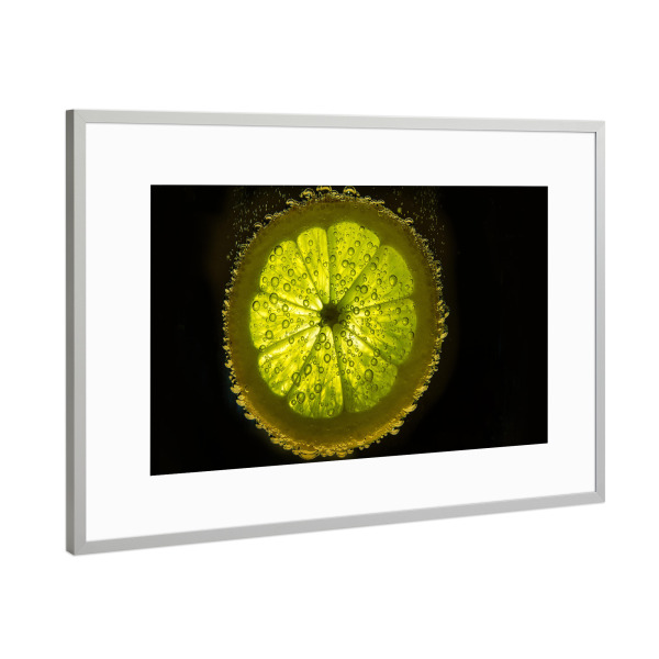 Poster mit Rahmen Silber "Zitronenscheibe" artboxONE - Natur,Unterwasser,Essen & Trinken / Obst & Gemüse
