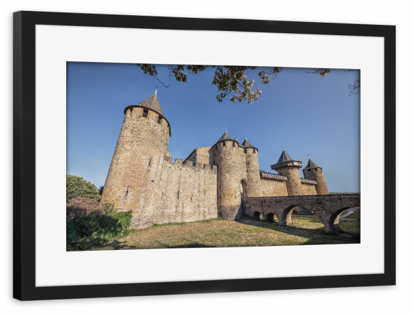 Poster mit Rahmen schwarz "Comtal castle" artboxONE - Städte,Reise,Architektur,Reise / Länder,Städte / Weitere