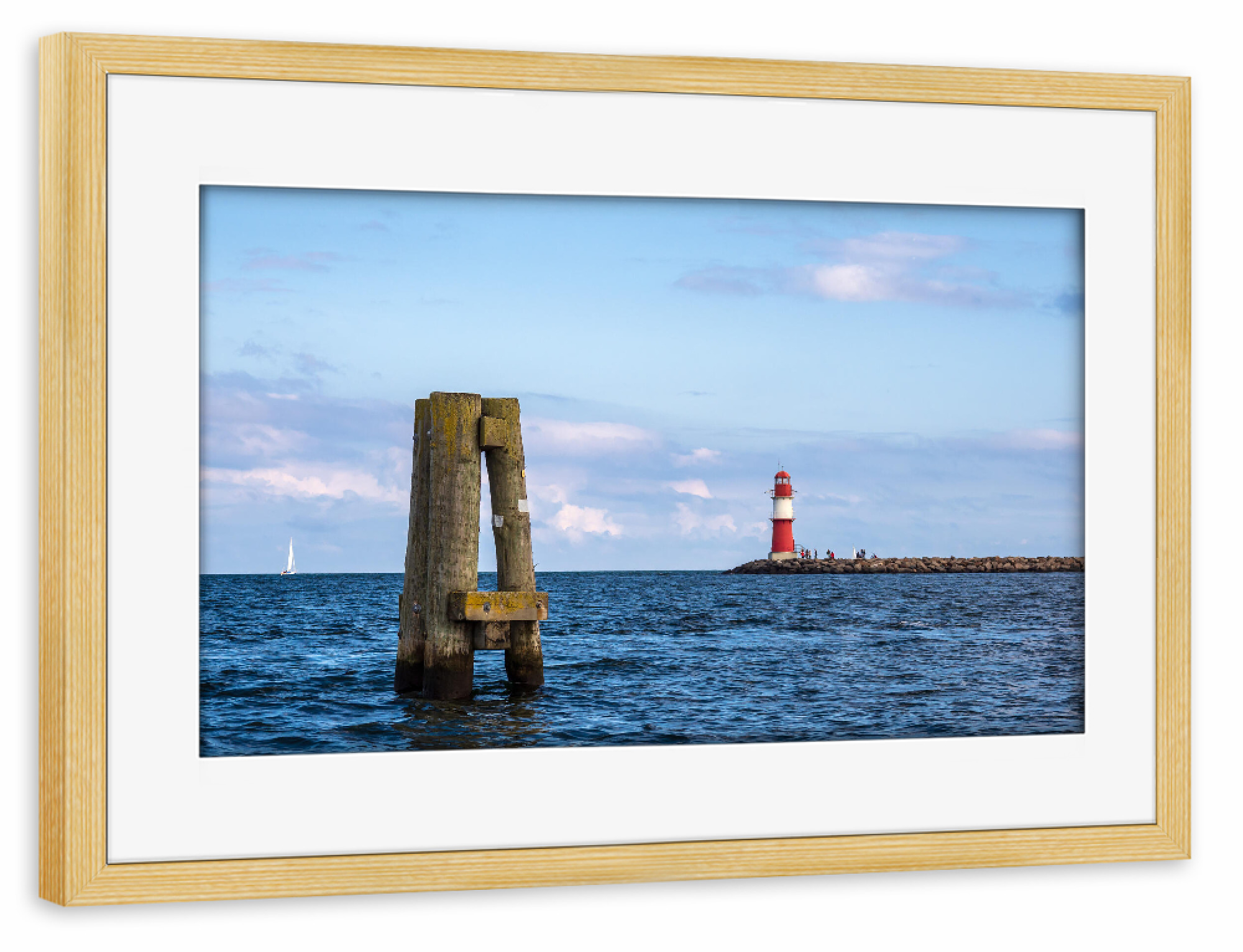 Poster mit Rahmen kiefer "Dalben und Mole" artboxONE - Natur,Reise,Architektur,Reise / Strand und Meer