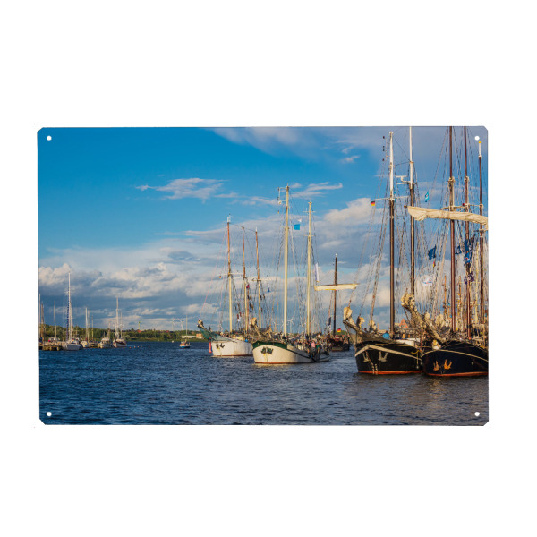 Holzbild "Windjammer in Rostock" artboxONE - Reise,Städte / Weitere