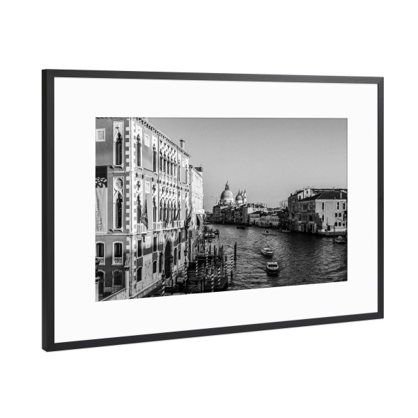 Poster mit Rahmen Schwarz (Metallic) "Venice in B&W g" artboxONE - Reise,Architektur,Städte / Venedig