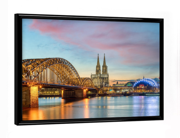 Poster mit schwarzem Rahmen "Abendstimmung in Köln" artboxONE - Städte / Köln,Reise,Architektur