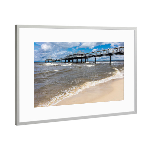 Poster mit Rahmen Silber "Seebrücke in Heringsdorf" artboxONE - Natur,Reise,Architektur,Reise / Strand und Meer