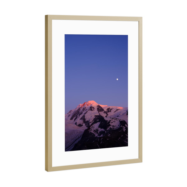 Poster mit Rahmen Gold "Lyskamm at sunset from Gornergrat" artboxONE - Natur