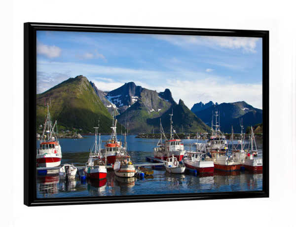 Poster mit schwarzem Rahmen "Kutter im Hafen" artboxONE - Natur,Reise,Reise / Strand und Meer,Reise / Länder