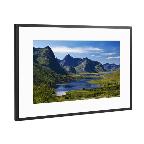 Poster mit Rahmen Schwarz (Metallic) "Fjordblick auf den Lofoten" artboxONE - Natur,Reise,Reise / Strand und Meer,Reise / Länder