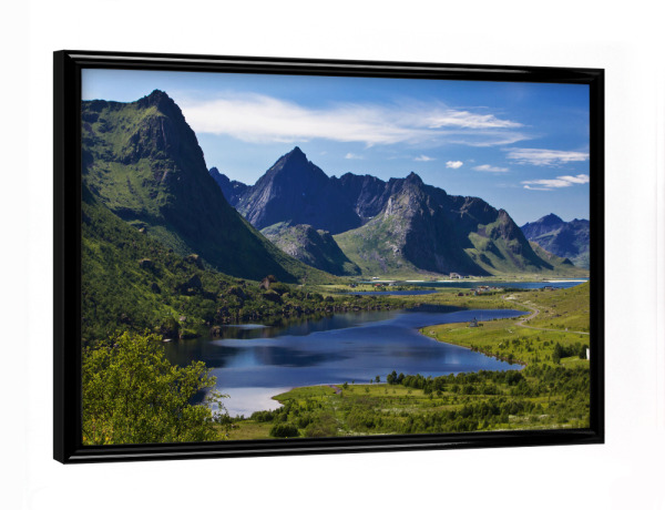 Poster mit schwarzem Rahmen "Fjordblick auf den Lofoten" artboxONE - Natur,Reise,Reise / Strand und Meer,Reise / Länder