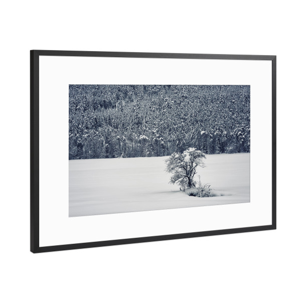Poster mit Rahmen Schwarz (Metallic) "Winter is coming" artboxONE - Natur,Reise,Reise / Länder