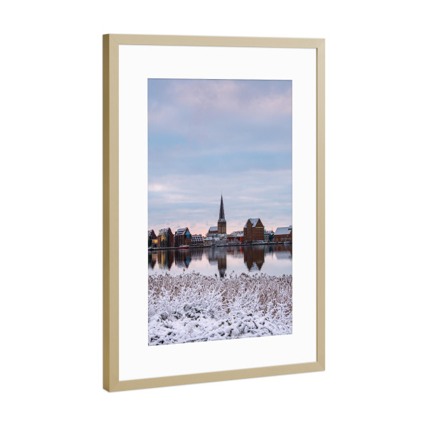 Poster mit Rahmen Gold "Petrikirche und Speicher" artboxONE - Natur,Reise,Architektur,Städte / Weitere