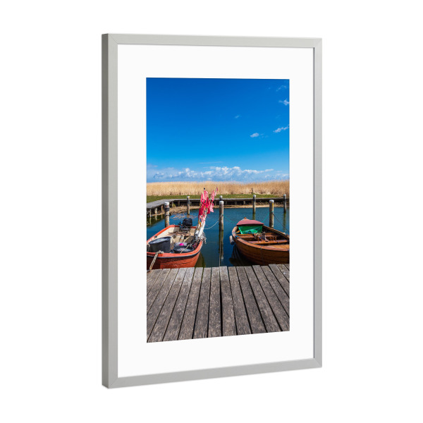 Poster mit Rahmen Silber "Zwei Boote im Hafen" artboxONE - Natur,Reise,Reise / Strand und Meer