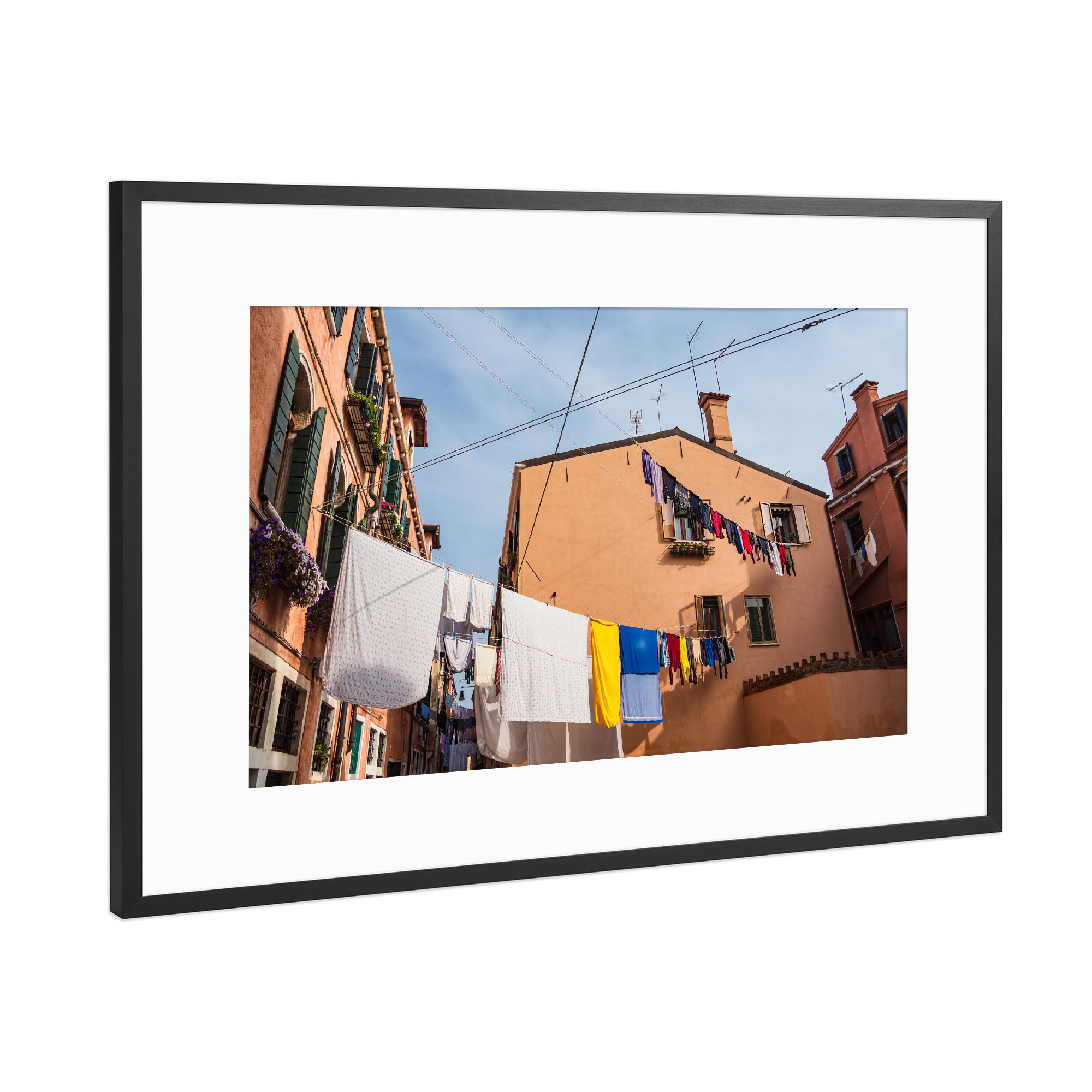 Poster mit Rahmen Schwarz (Metallic) "Wäscheleinen und Häuser" artboxONE - Reise,Architektur,Städte / Venedig,Reise / Länder