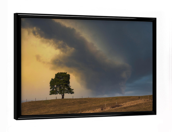 Poster mit schwarzem Rahmen "Die Ruhe vor dem Sturm" artboxONE - Natur