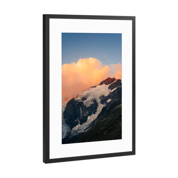 Poster mit Rahmen Schwarz (Metallic) "Piz Bernina cloud at dawn" artboxONE - Natur