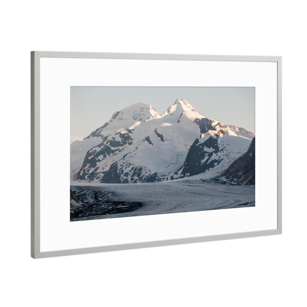 Poster mit Rahmen Silber "Backside of Mönch" artboxONE - Natur,Reise / Länder