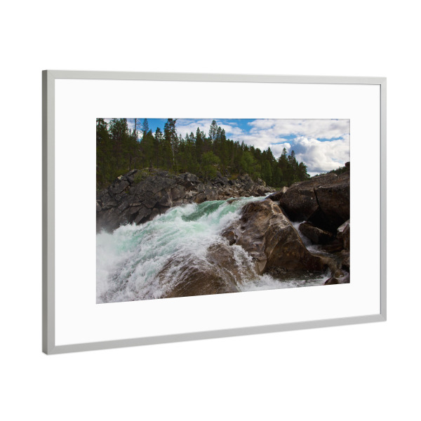 Poster mit Rahmen Silber "Fluss in Norwegen" artboxONE - Natur,Reise,Reise / Länder