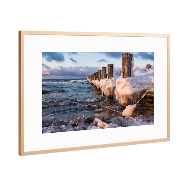 Poster mit Rahmen Kupfer "Winter mit Buhne" artboxONE - Natur,Reise,Reise / Strand und Meer