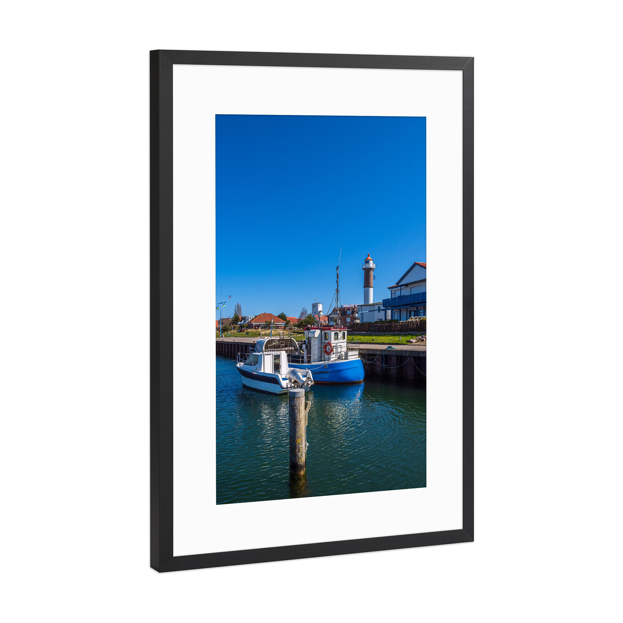 Poster mit Rahmen Schwarz (Metallic) "Fischerboote in Timmendorf" artboxONE - Natur,Reise,Architektur,Reise / Strand und Meer