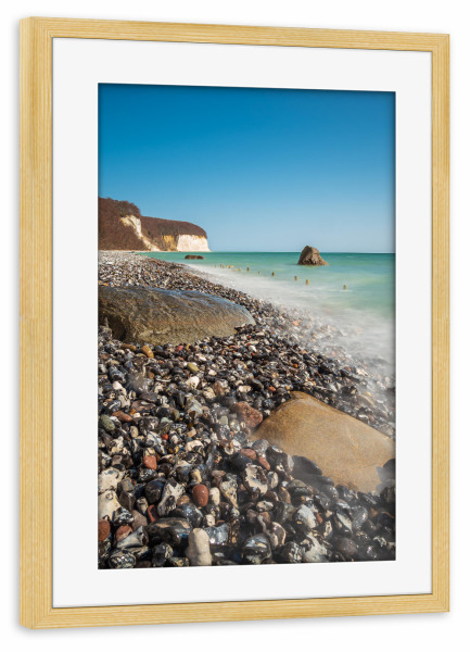 Poster mit Rahmen kiefer "Kreidefelsen, Buhne und Steine" artboxONE - Natur,Reise,Reise / Strand und Meer