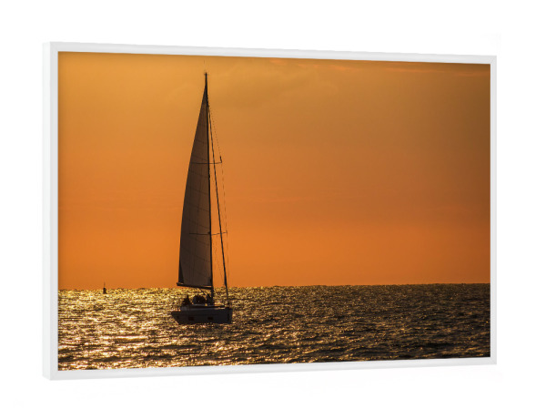 Poster mit weißem Rahmen "Segelboot auf der Ostsee" artboxONE - Natur,Reise,Reise / Strand und Meer